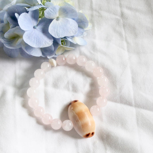Cowrie Shell Stretch Bracelet