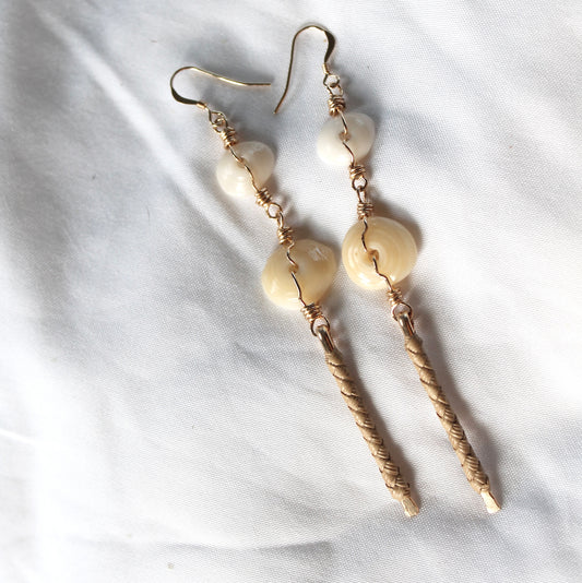 Lauhala Puka Shell Bar Earrings