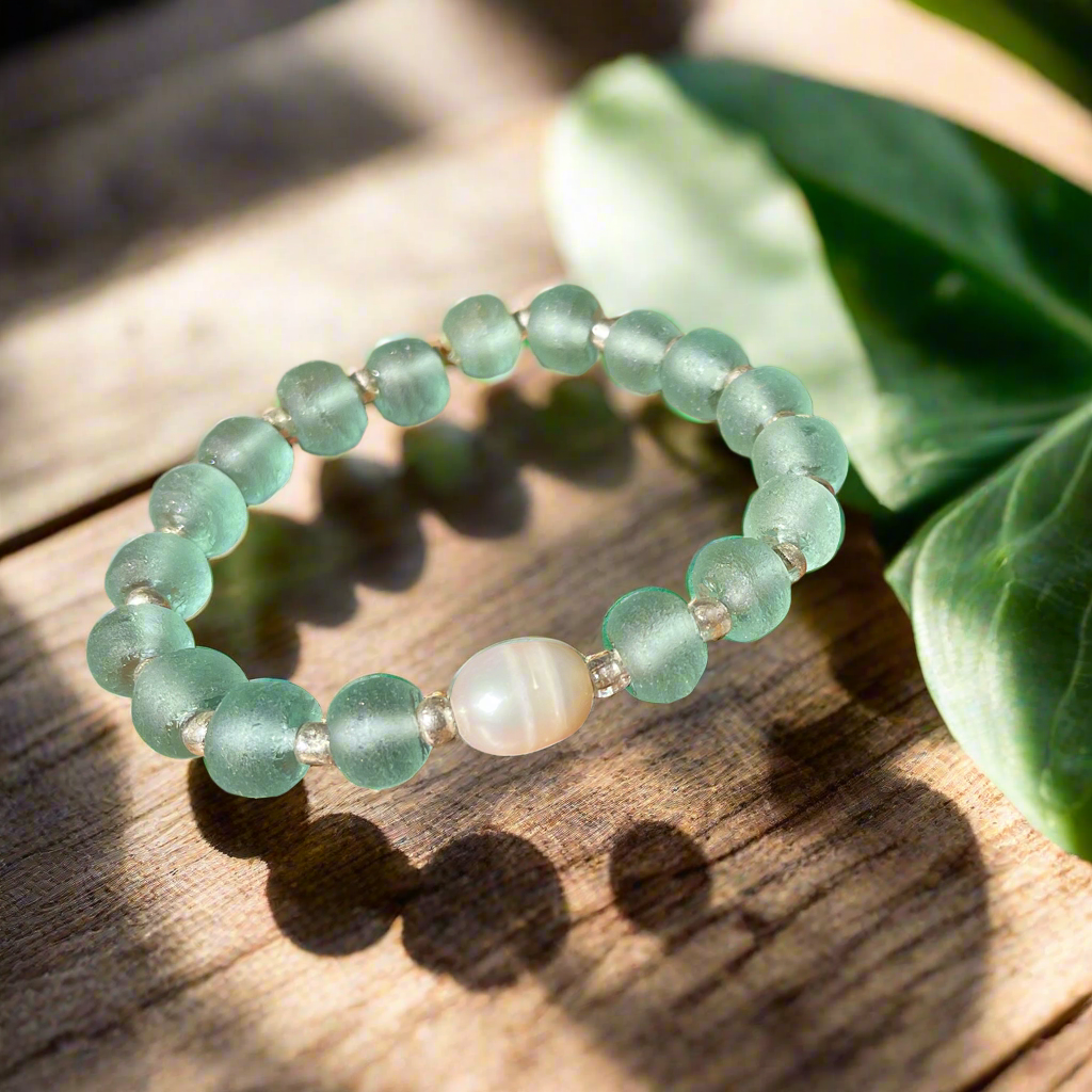 Recycled Glass Pearl Stretch Bracelet