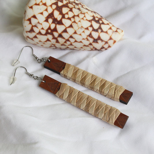 (PRE-ORDERLauhala Wrapped Wood Bar Earrings